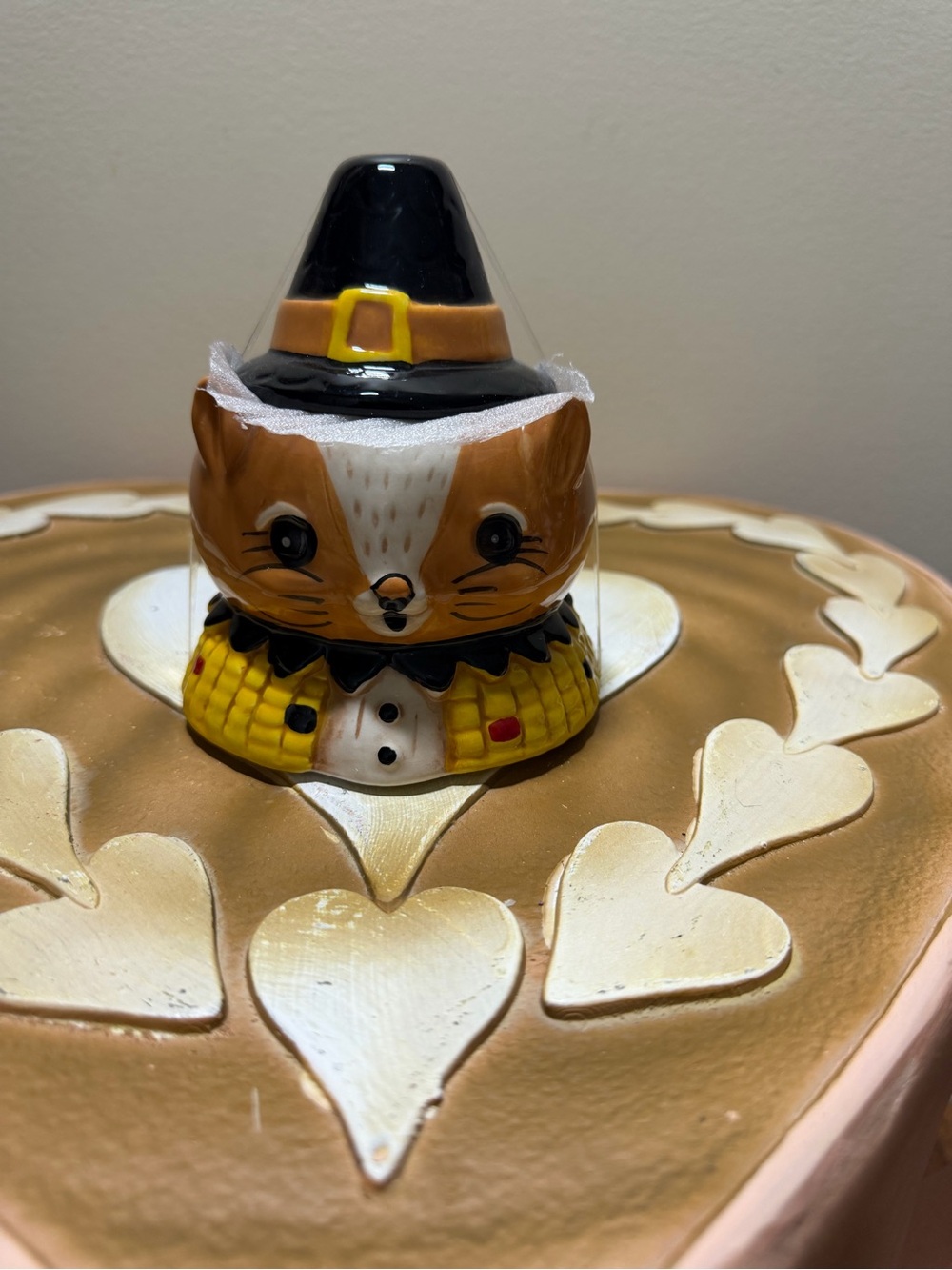 Johanna Parker Fall Ceramic Critter in Pilgrims Hat Bowl with Lid
